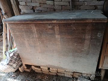 antica cassapanca porta cereali