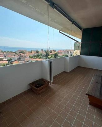 Attico / Mansarda di 150 m² con più di 5 locali e 
