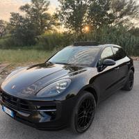 Noleggio porsche macan gts