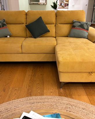 Divano angolare con letto e chaise long