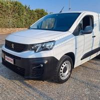 Peugeot partner 2019 3 posti 130cv km180000 garanz