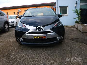 Toyota Aygo 1.0 VVT-i 69 CV 5 porte x-clusiv