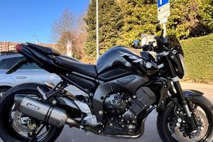 Moto Yamaha FZ1