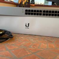 Ubiquiti UniFi Switch Enterprise US-24-250W – PoE