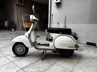 Piaggio Vespa 125 PX usata in vendita