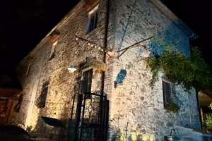 Casale del 1700 immerso nella natura in Toscana