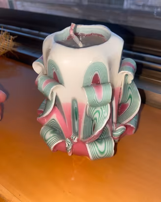 Candela decorativa intagliata a mano artigianale