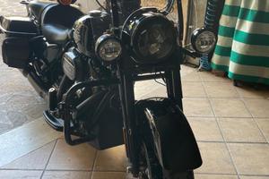 ROAD KING SPECIAL