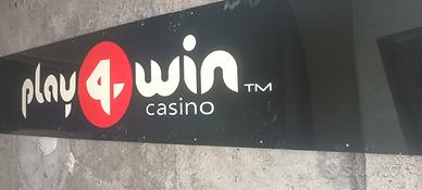 Insegna Play for win casino