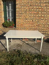 TAVOLO ALLUNGABILE IKEA