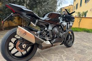 Yamaha R1 2024