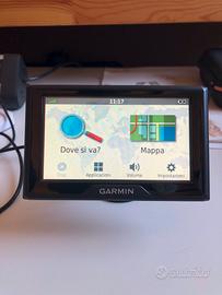 Navigatore GPS - GARMIN DRIVE 40