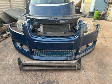 Musata e Cofano Skoda Fabia