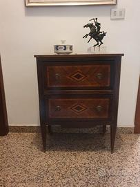Arredamento d'antiquariato arte povera 1800-1899