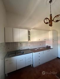 Cucina e lavello Colavene