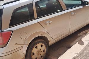 OPEL Astra 2ª serie - 2004