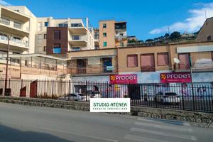 Via Crispi Appartamento 300 Mq Da Ristrutturare