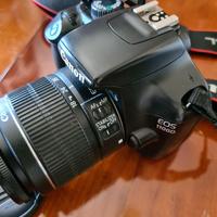 Macchina fotografica canon 1100D