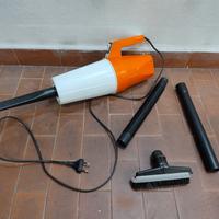 Piccolo aspirapolvere campeggio