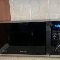 Forno a microonde Samsung MG23K3515