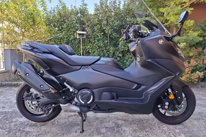Scooter Yamaha Tmax 560