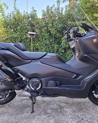 Scooter Yamaha Tmax 560