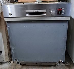 Lavastoviglie da incasso Bosch 12 Coperti Classe A
