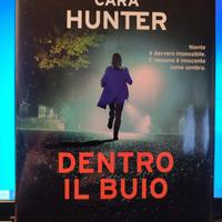 "Dentro il buio" Thriller di Cara Hunter