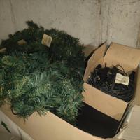 Addobbi, ghirlande decorative con catena di luce