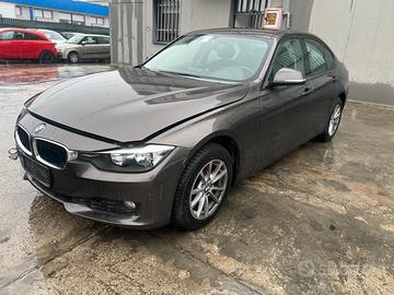 BMW 320 F30 berlina, anno 2016