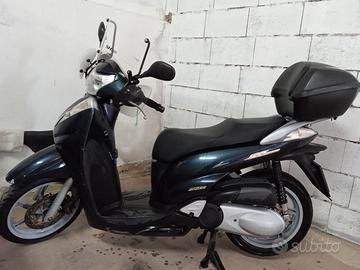 HONDA SH300