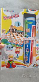 gioco scacchi con tappeto a scacchiera  