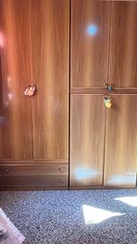 Cameretta completa in legno miele con 2 letti e sc