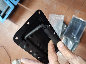 Maniglie in metallo per casse acustiche pro PA