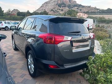 Toyota RAV 4 RAV4 2.2 D-4D 4WD Lounge