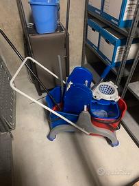 Porta-mocio per pulire