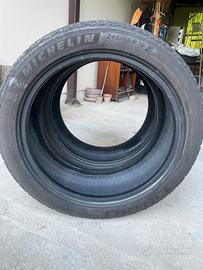 Coppia di gomme Michelin 245/45 R19
