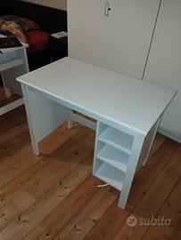 Scrivania bambini Ikea