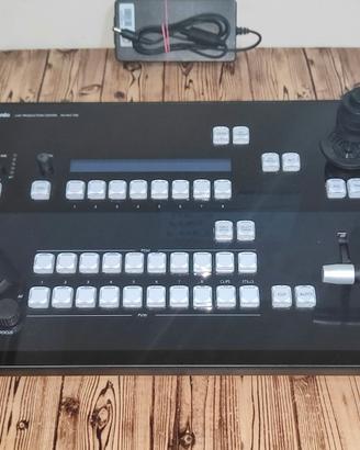 Panasonic AV HLC100 NDI SWITCHER x Telecamere PTZ