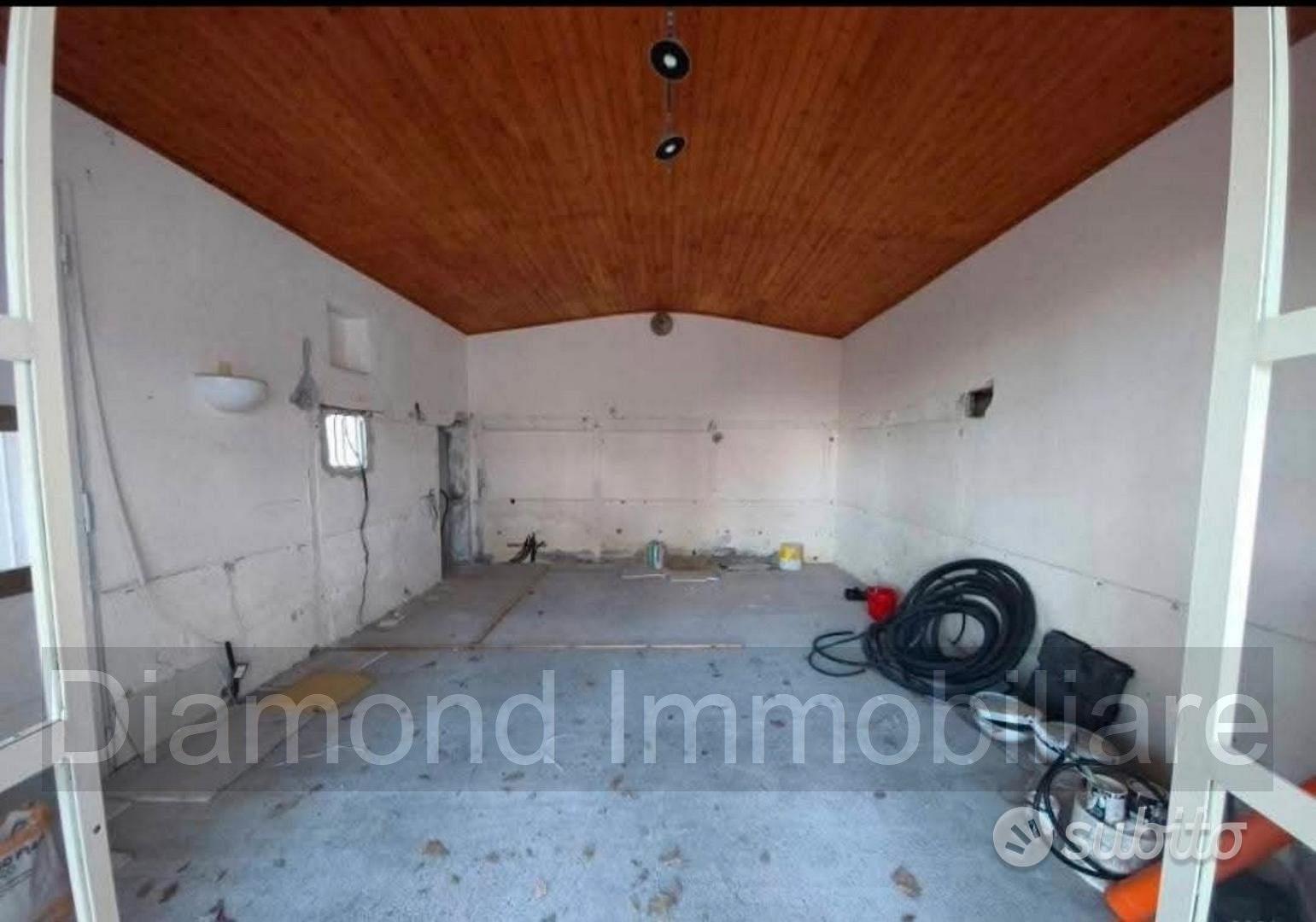 Casa semindipendente con terreno a Zafferana Etnea - Vista 4