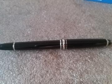 penna a sfera montblanc meisterstuck pix