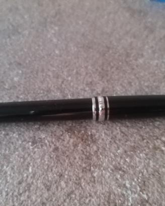 penna a sfera montblanc meisterstuck pix