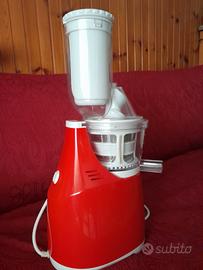 centrifuga per succhi di frutta e verdura 