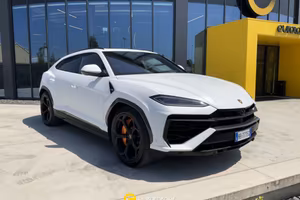 LAMBORGHINI Urus 4.0 SE