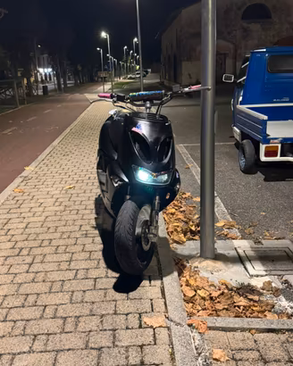 aprilia sr 50