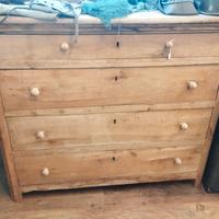 cassettone antico legno chiaro