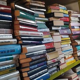 lotto di circa 4000 libri 