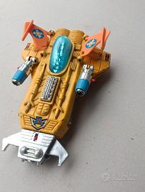 Spaceship robot diaclone