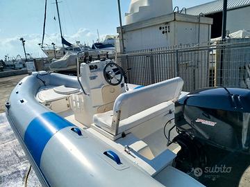 Gommone Arimar 5.20 metri con motore Mercury