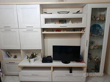 Mobile per soggiorno